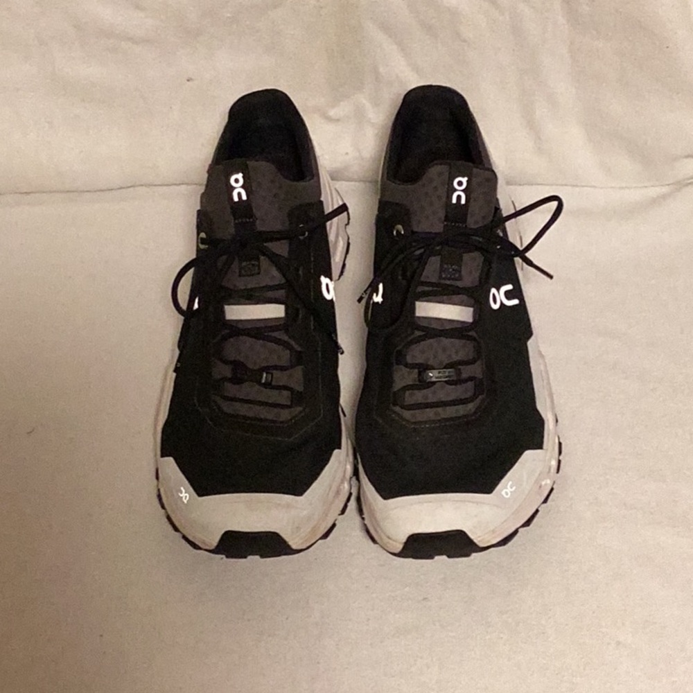 On Men’s Cloudultra US11.5/EU46 Preloved